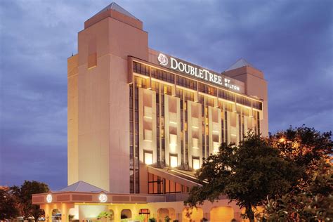 We're two blocks from the Children's Museum of Evansville and less than 10 minutes from the USS LST Ship Memorial. . Hotel doubletree by hilton